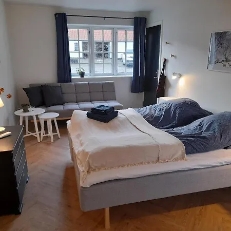 公寓 Mini-lejlighed Med Kokken - Deler Bad Og Toilet Med Nabolejlighed 2 Asperup